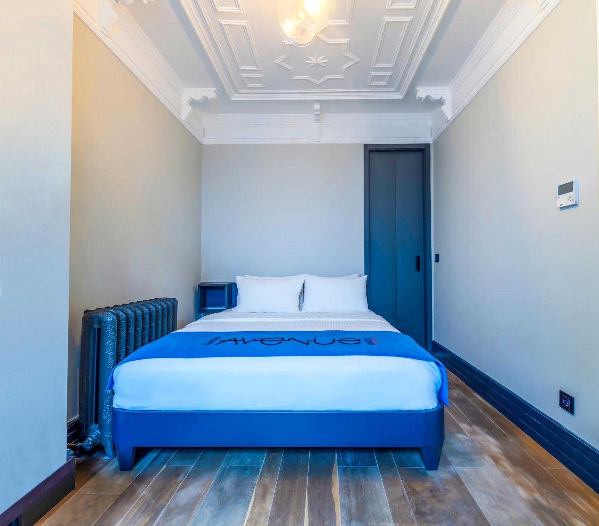 Готель Taksim Avenue 4*